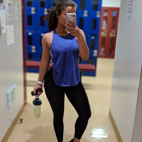 ABOUT YOUR POSHER!!! - Picture 2 of 4